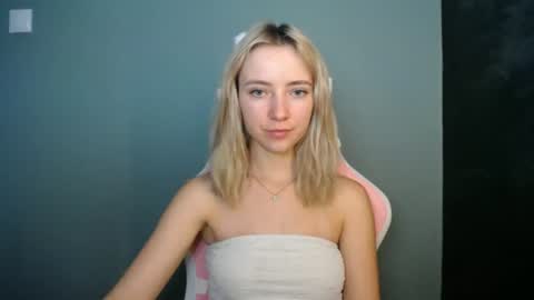 Snapshot of luciacam20 chatting on 07.07.26 Lucy online show from 07.07.26