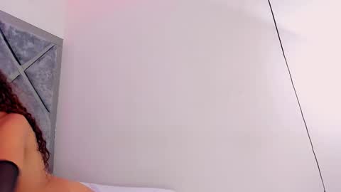 Snapshot of luciagray chatting on 12.21.25 Lucia Gray online show from 12.21.25