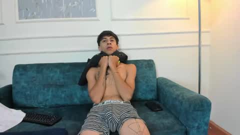 Pirulo online show from 12.19.24