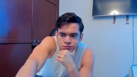 Lucian Gomez online show from 10.07.25