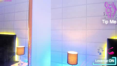 Snapshot of luciana_blush chatting on 11.16.25 lucy online show from 11.16.25