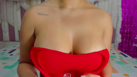 Snapshot of luciana_jam_ chatting on 12.29.24 instagram luciana417  online show from 12.29.24