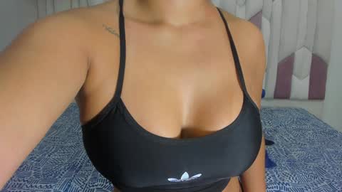 Snapshot of luciana_jam_ chatting on 01.23.25 instagram luciana417  online show from 01.23.25