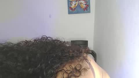 Snapshot of luciana_keating chatting on 11.29.25 luciana online show from 11.29.25