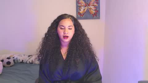 Snapshot of luciana_keating chatting on 01.12.26 luciana online show from 01.12.26