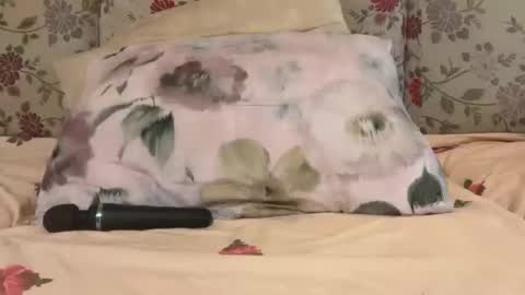 Mysterious Girl online show from 03.02.26