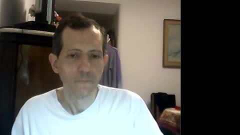 Snapshot of lucianoaxel chatting on 12.28.24 Luciano online show from 12.28.24