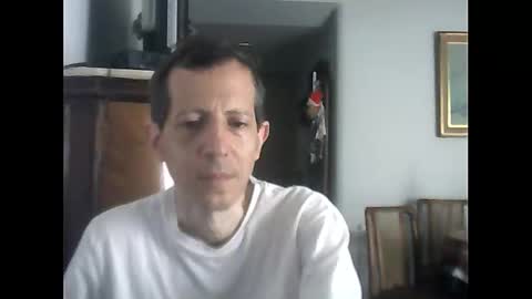 Snapshot of lucianoaxel chatting on 01.11.25 Luciano online show from 01.11.25