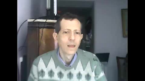 Snapshot of lucianoaxel chatting on 10.26.25 Luciano online show from 10.26.25