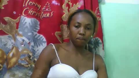 Snapshot of lucie196645 chatting on 05.23.26 lucie196645 online show from 05.23.26