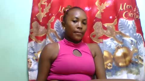 Snapshot of lucie196645 chatting on 05.29.26 lucie196645 online show from 05.29.26