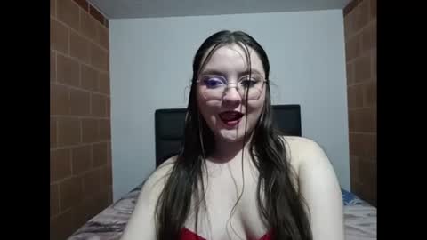 Snapshot of lucifer_y_eva chatting on 10.04.25 Lucifer y Eva online show from 10.04.25