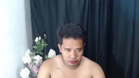 Snapshot of luciferhotcum chatting on 02.25.25 Luciferhotcum online show from 02.25.25