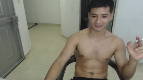 Snapshot of lucifferr_ chatting on 03.09.25 leonel online show from 03.09.25