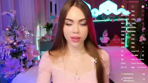 Snapshot of lucifiella chatting on 02.06.26 MimiFors online show from 02.06.26