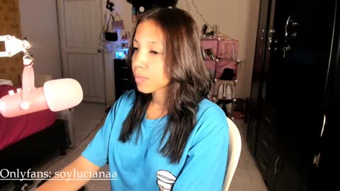 Snapshot of luciiaana chatting on 01.15.25 luciana gr online show from 01.15.25