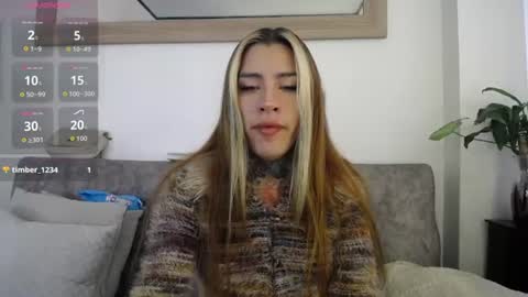 Snapshot of luciiana_lol chatting on 07.11.26 luciiana online show from 07.11.26