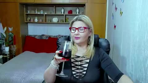 Lucille Fenly online show from 03.15.26