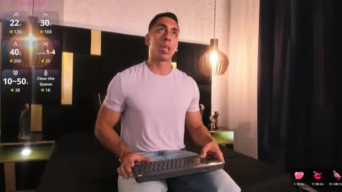 Snapshot of lucio__fox chatting on 05.26.26 Lucio online show from 05.26.26