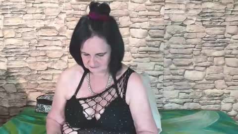 Grace online show from 10.31.25