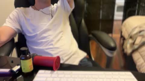 Snapshot of lucky_bme chatting on 05.07.26 lucky_bme online show from 05.07.26