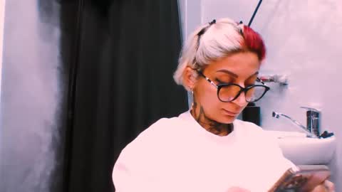 lucky_denizz online show from 11.23.25