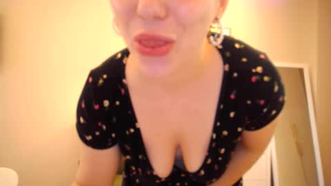 lucky_foryou_baby online show from 02.06.25