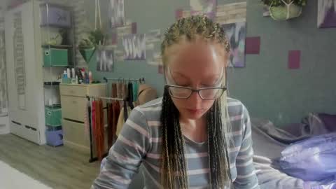 lucky_licky20 online show from 05.28.26
