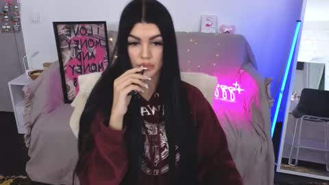 Snapshot of luckyrebel_ chatting on 10.08.25 Monika online show from 10.08.25