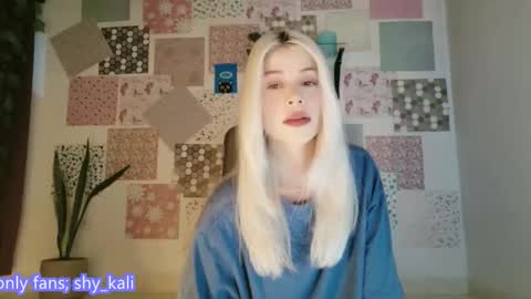 luckysapphire777 online show from 12.17.25