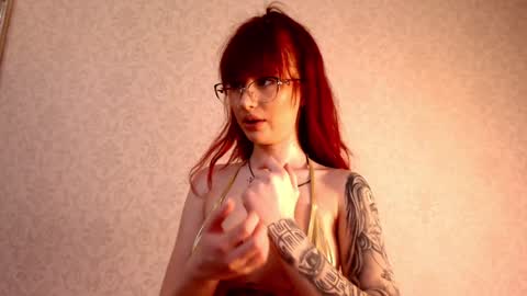 Mia online show from 12.28.24