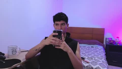 Lu Independent Model online show from 04.05.26