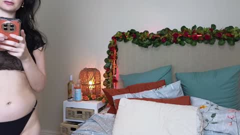 Lucy online show from 02.02.25