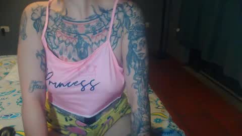 Snapshot of lucy_dreams69 chatting on 05.25.26 Lucia online show from 05.25.26