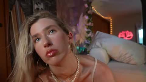 Lucy. online show from 04.13.26