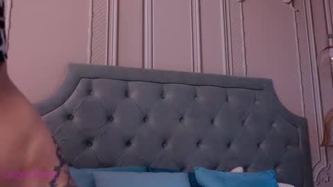 Snapshot of lucyaddison chatting on 11.21.25 LucyAddison online show from 11.21.25