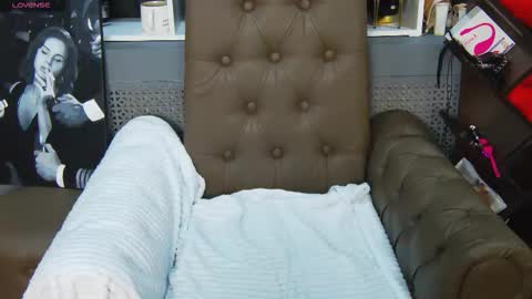 Snapshot of lucybelli chatting on 09.24.25 LucyBelli online show from 09.24.25