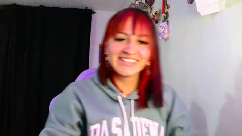 Snapshot of lucycherry__ chatting on 01.25.25 LUCIA online show from 01.25.25