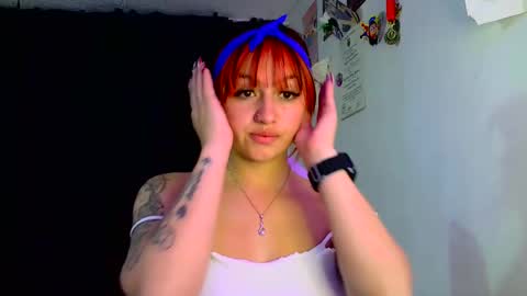 Snapshot of lucycherry__ chatting on 02.04.25 LUCIA online show from 02.04.25