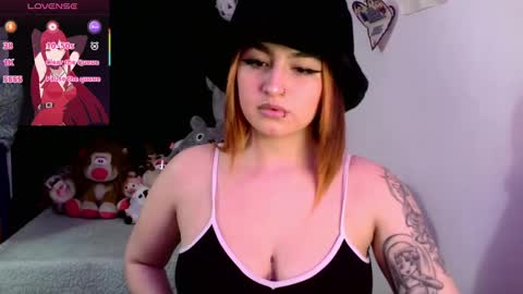 Snapshot of lucycherry__ chatting on 10.17.25 LUCIA online show from 10.17.25