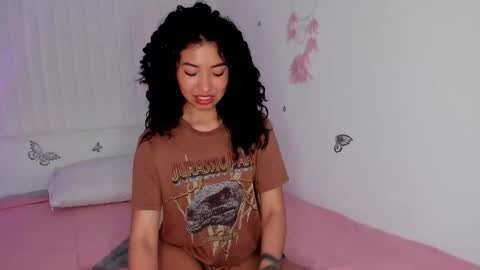 Snapshot of lucygarciia chatting on 09.27.25 Lucy online show from 09.27.25