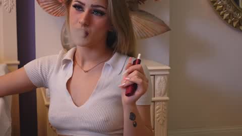 Lucy Lexton online show from 12.23.24