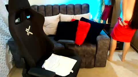 Snapshot of lucyli_ chatting on 06.15.26 LUCY online show from 06.15.26