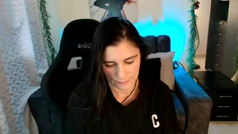 Snapshot of lucyli_ chatting on 07.02.26 LUCY online show from 07.02.26