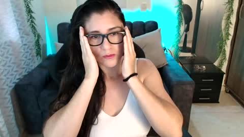 Snapshot of lucyli_ chatting on 07.12.26 LUCY online show from 07.12.26