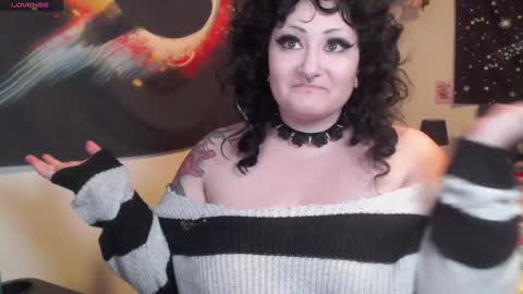 Snapshot of lucylynx chatting on 01.08.25 Lucy Lynx online show from 01.08.25