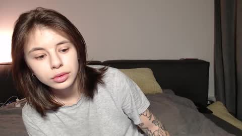 Snapshot of lucyrait chatting on 03.12.25 Lucy online show from 03.12.25