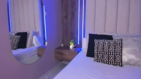 Snapshot of lucysalvatore chatting on 01.16.26 Lucy online show from 01.16.26