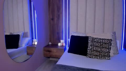 Snapshot of lucysalvatore chatting on 02.08.26 Lucy online show from 02.08.26