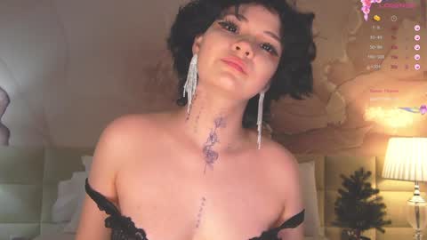 lucyvee online show from 12.21.24